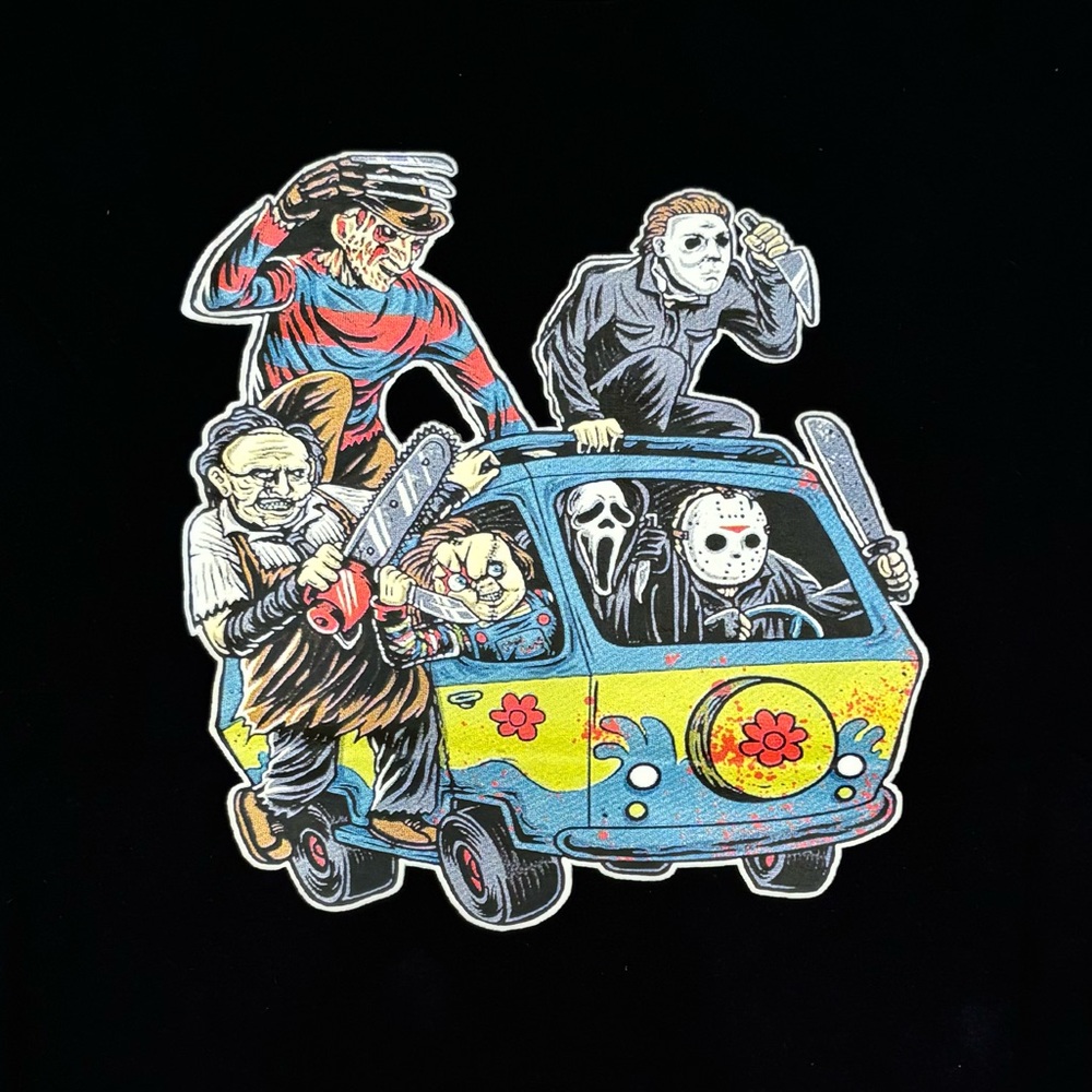 Shaggy and Friends Halloween Graphic Tshirt, Medium